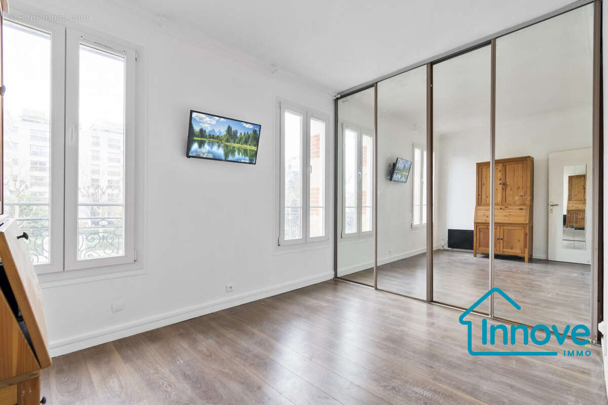 Appartement à NEUILLY-SUR-SEINE