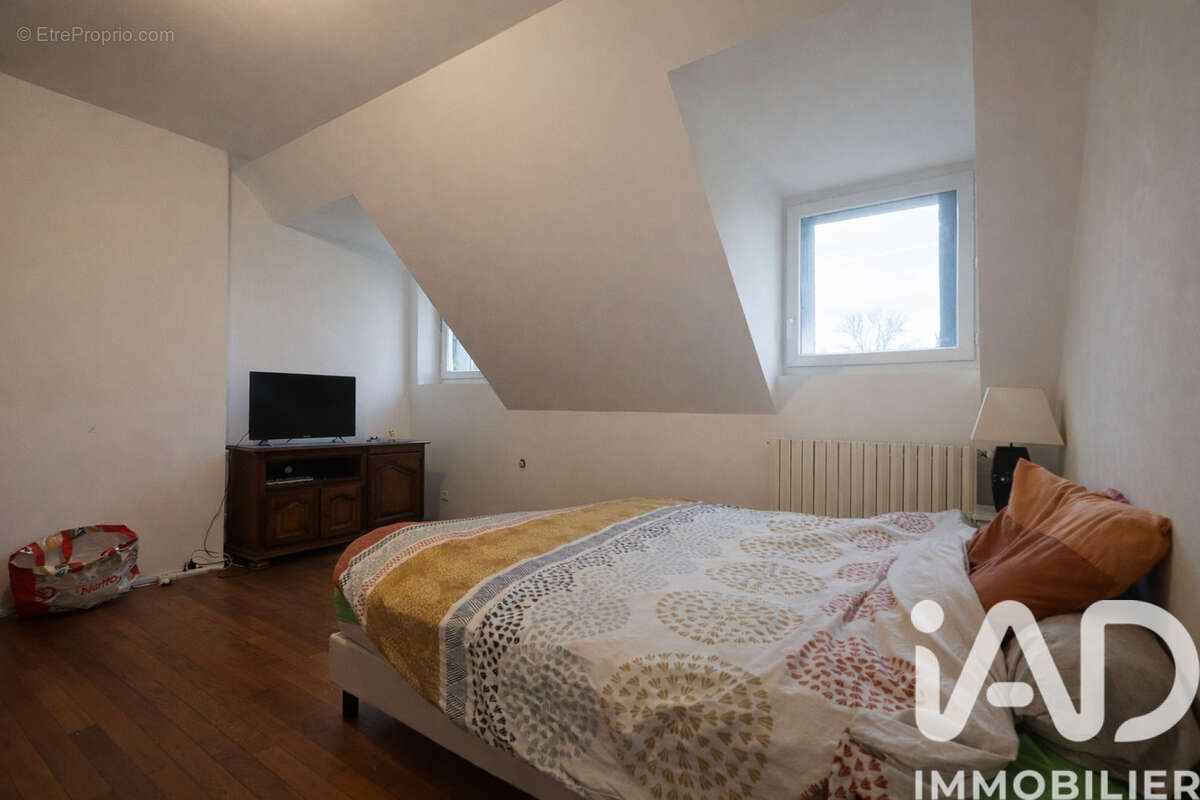 Photo 7 - Maison à LONGUE-JUMELLES