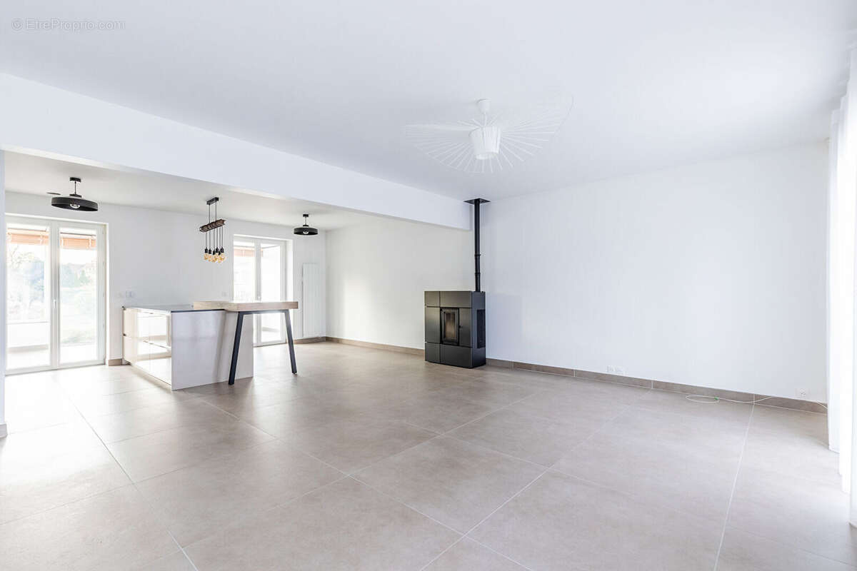 Maison à VILLECRESNES