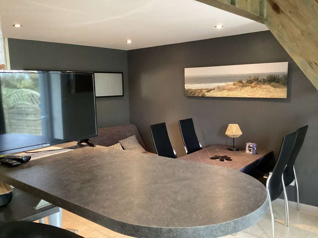 BAR CUISINE ET SALLE A MANGER - Maison à LE VERDON-SUR-MER