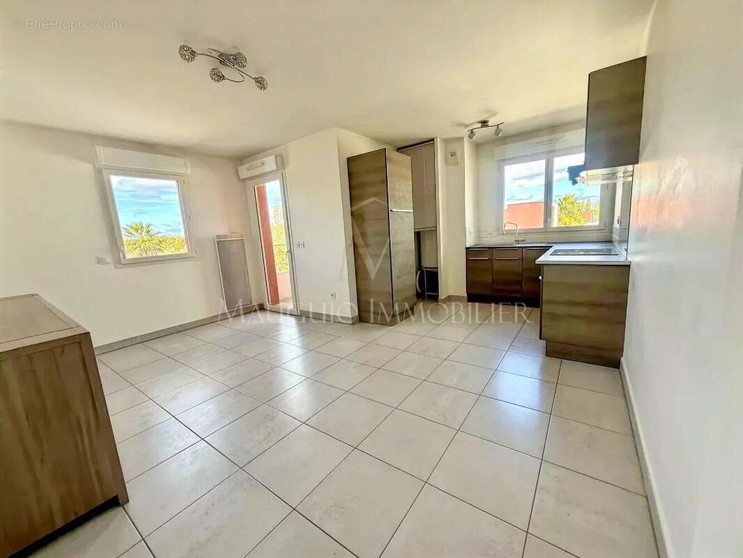 Appartement à LATTES