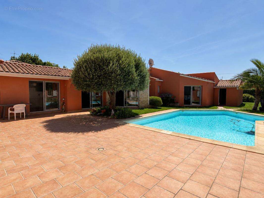 Maison d’architecte de 133 m² avec piscine chauffée - photo 2