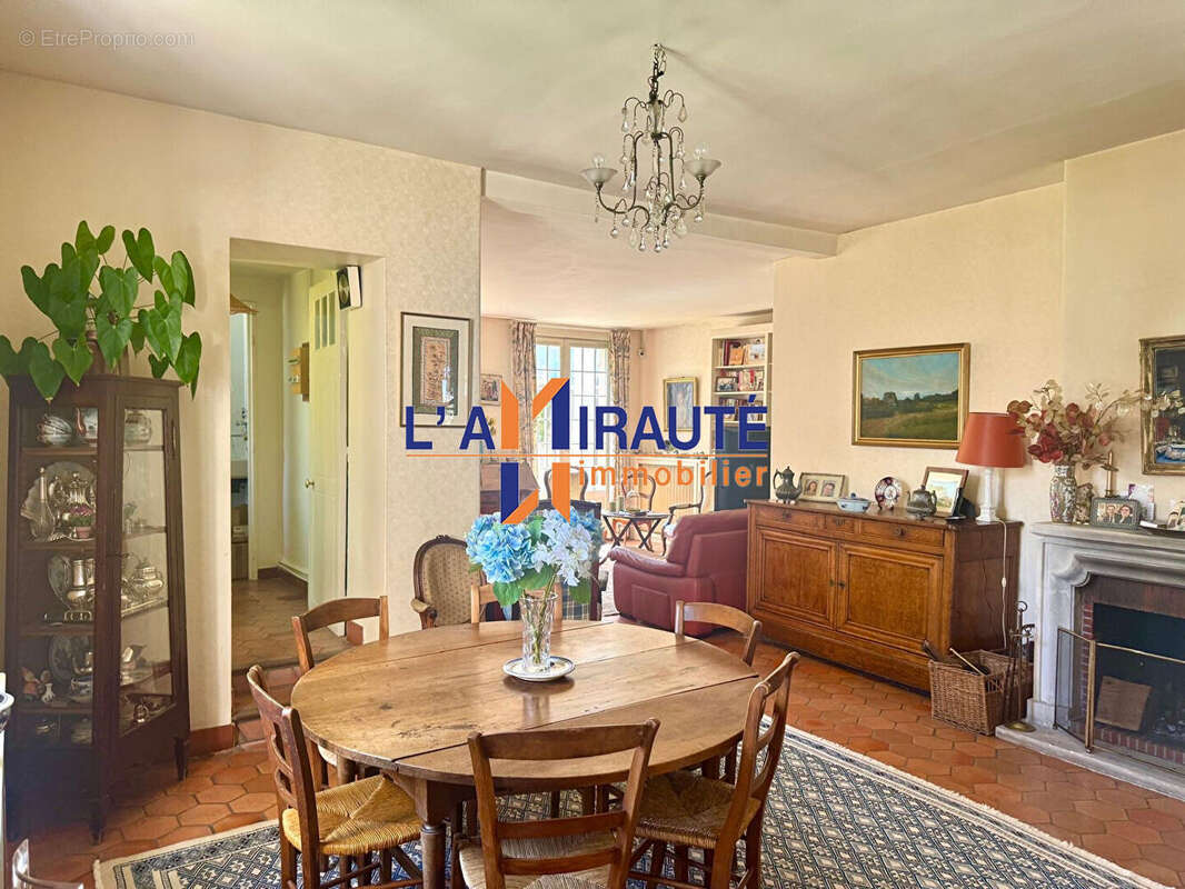 Maison à MAISONS-LAFFITTE