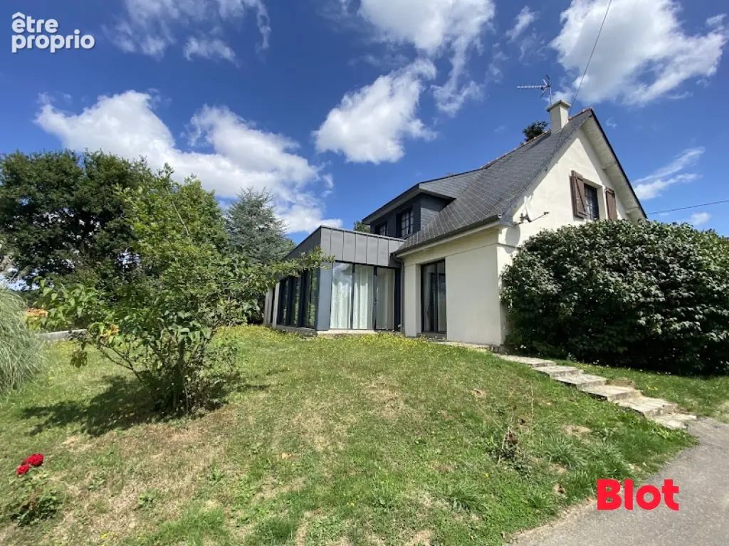 Maison 8 pièces 136 m² à vendre à Chateaugiron (35410) - photo 2