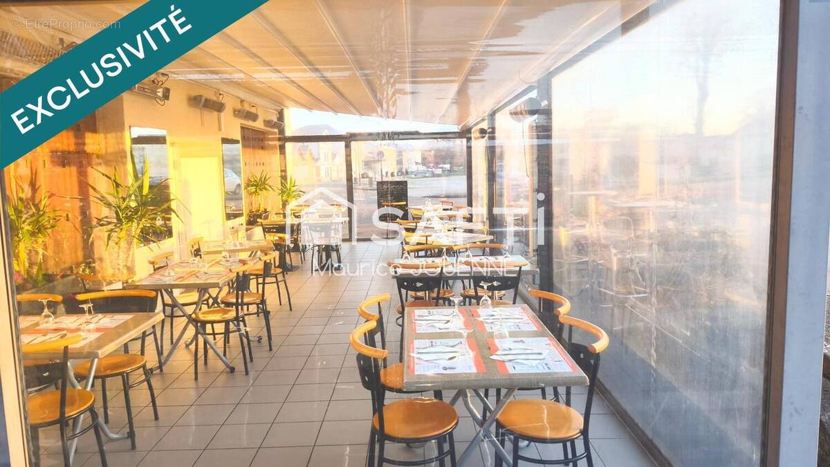 Photo 1 - Commerce à MIRECOURT