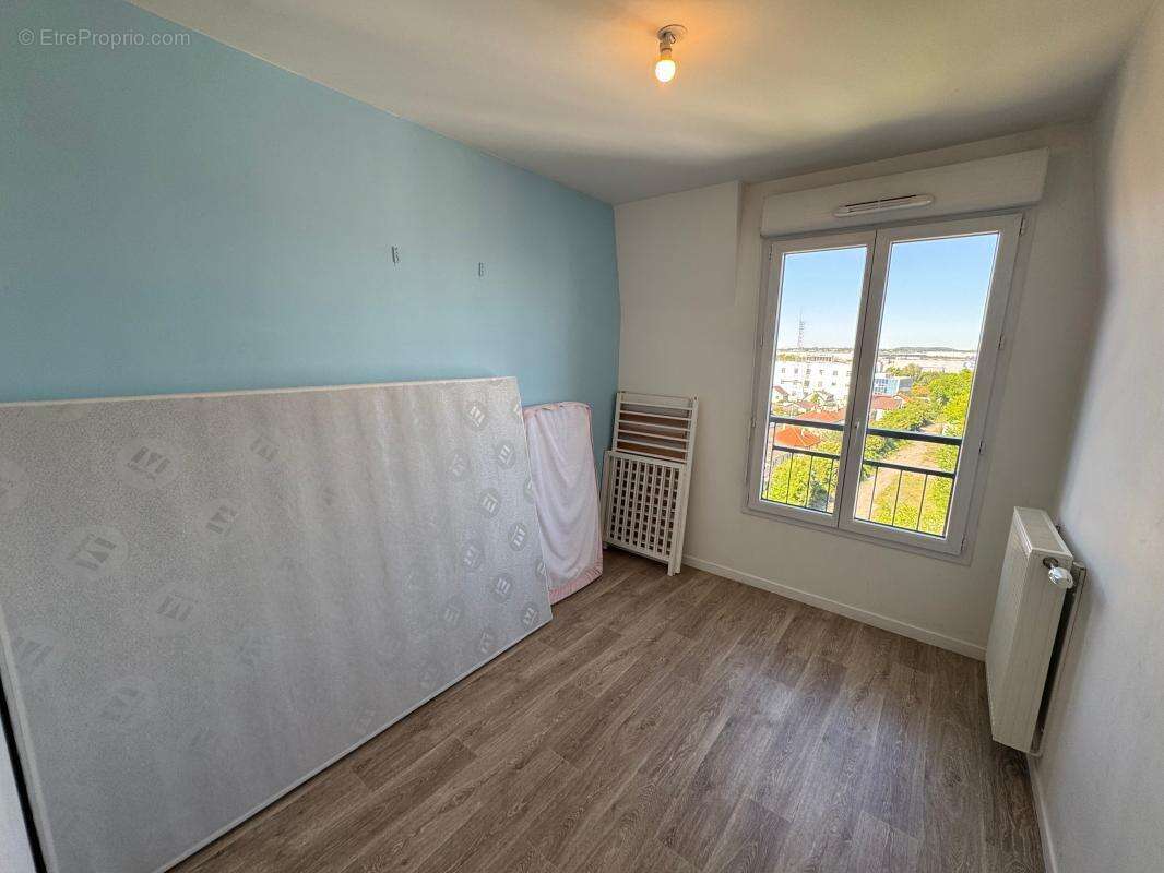 Appartement à LE BLANC-MESNIL