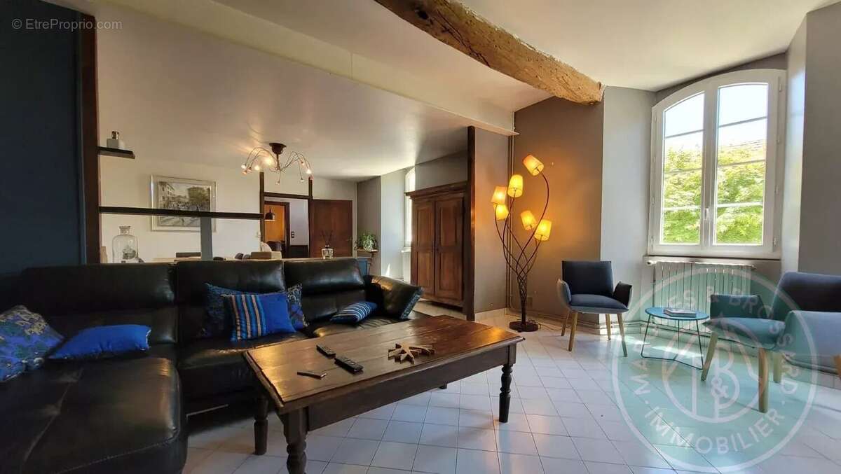 Maison à LEMBEYE