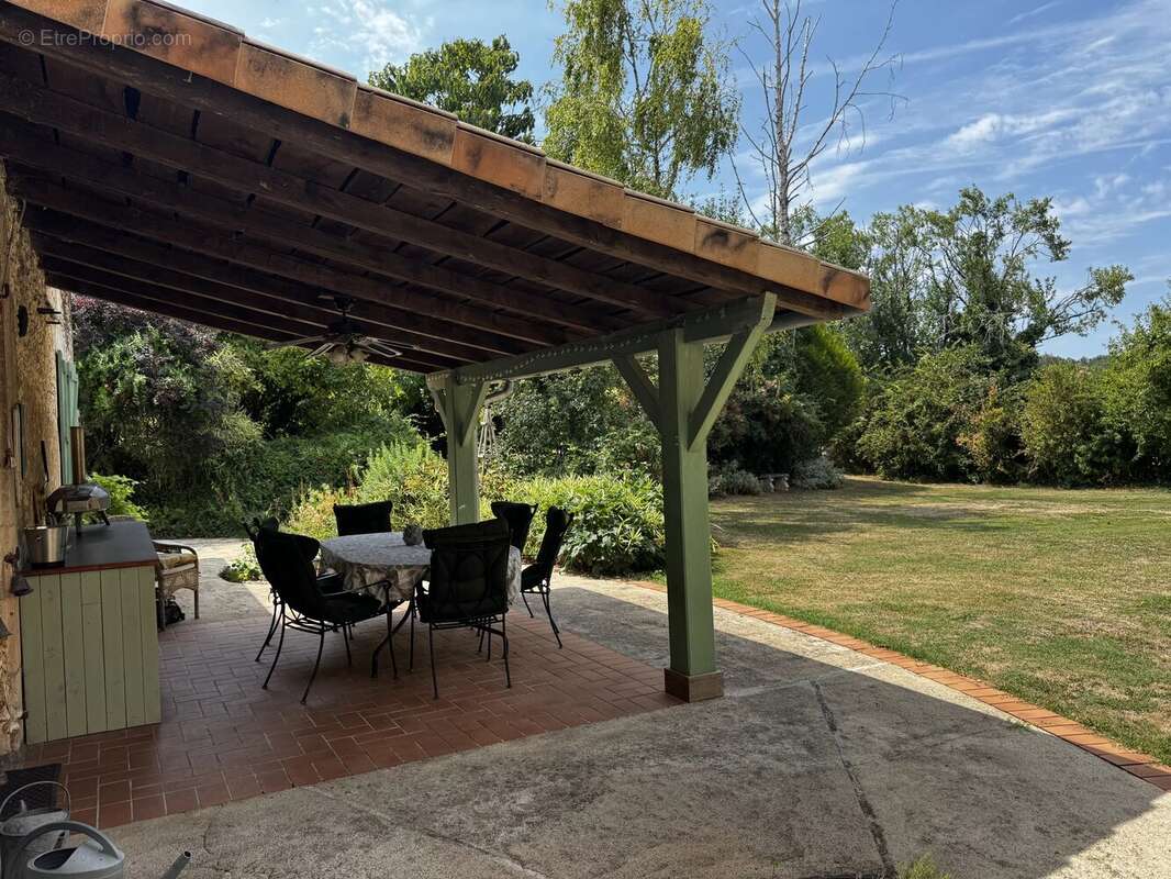 Maison de caractère de 3/4 chambres avec vue sur la campagne et potentiel de revenus - photo 11