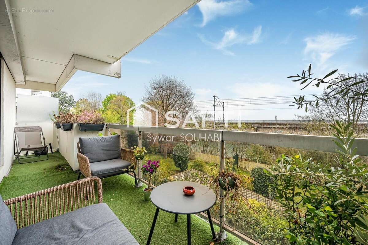 Photo 4 - Appartement à SURESNES