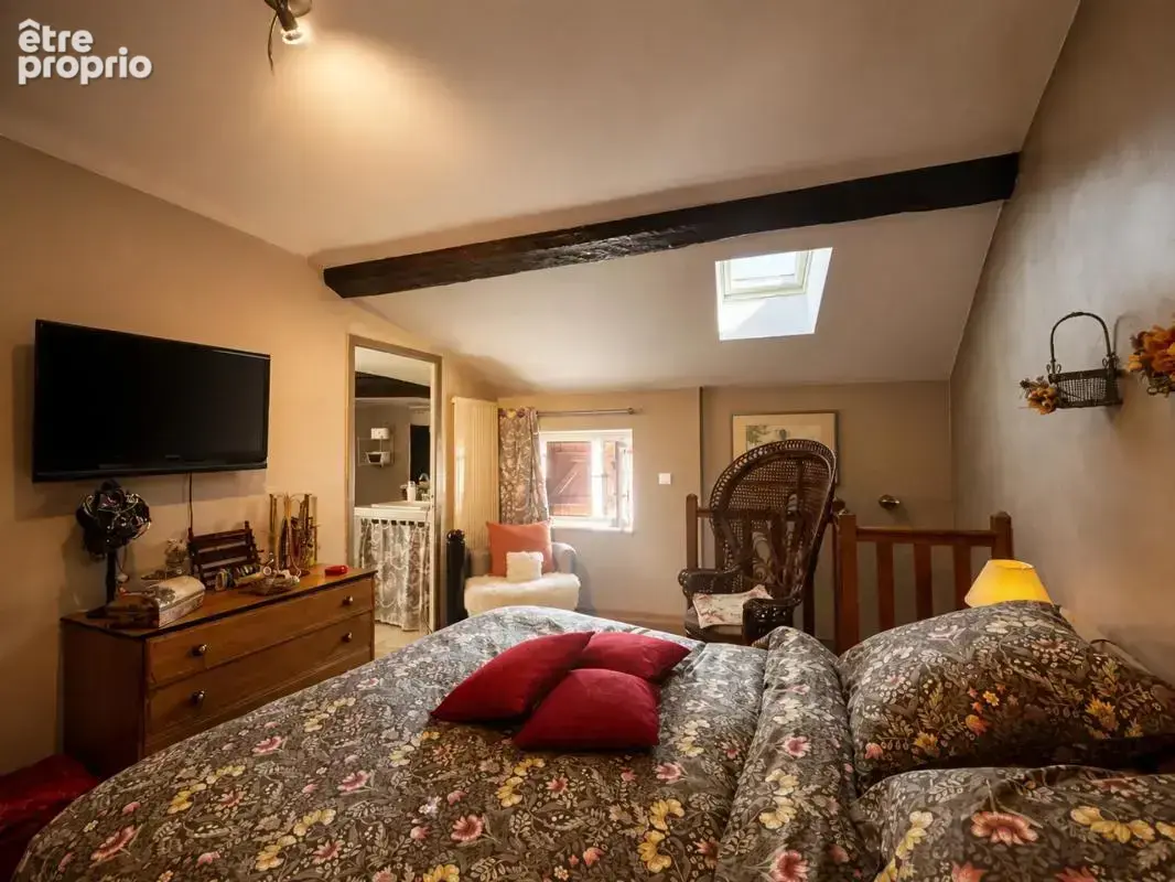 Maison de 4 pièces de 118 m² à Saint-Paul-en-Jarez - photo 6