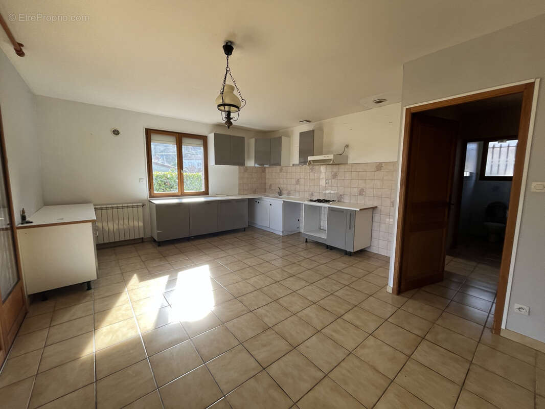 Maison à BENAGUES