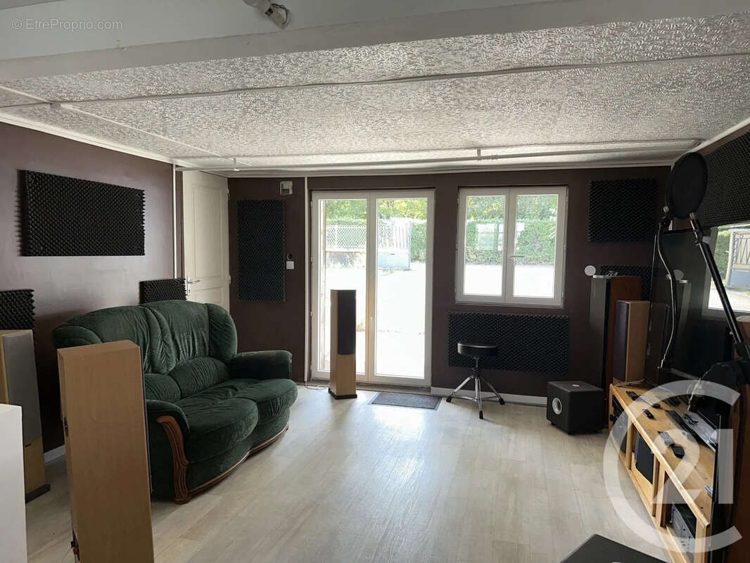 Maison à COSNE-COURS-SUR-LOIRE