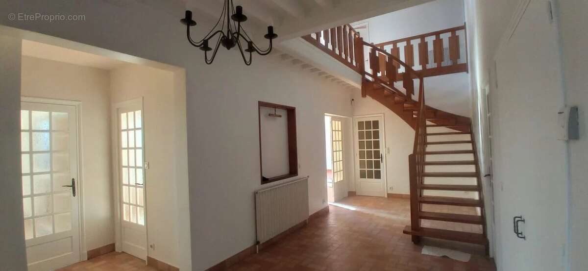 Maison à MOURS-SAINT-EUSEBE