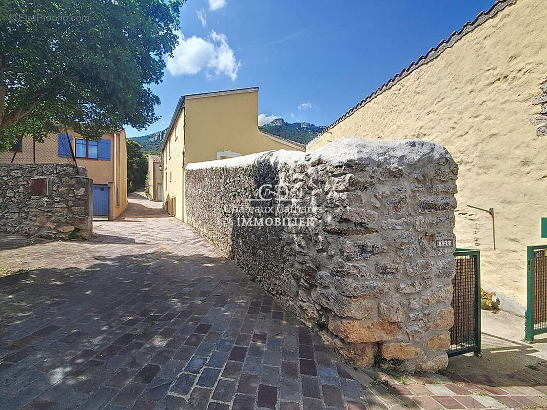Maison 239 m² à Duilhac-Sous-Peyrepertuse  - photo 6