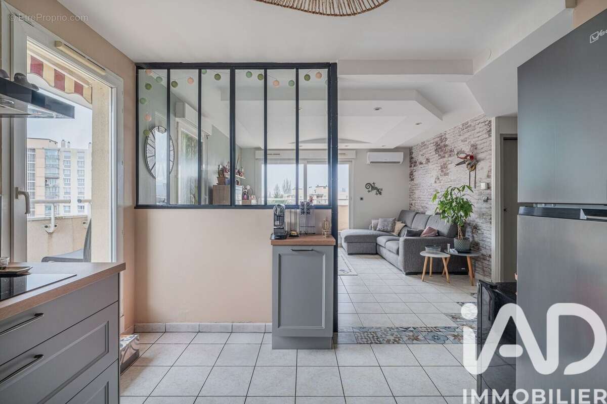 Photo 5 - Appartement à LE PONT-DE-CLAIX