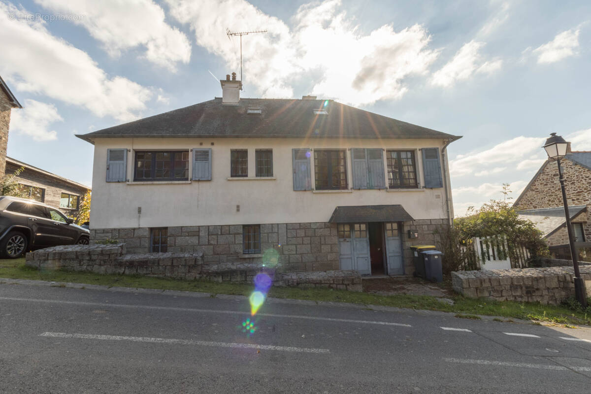Maison à SAINT-MEDARD-SUR-ILLE