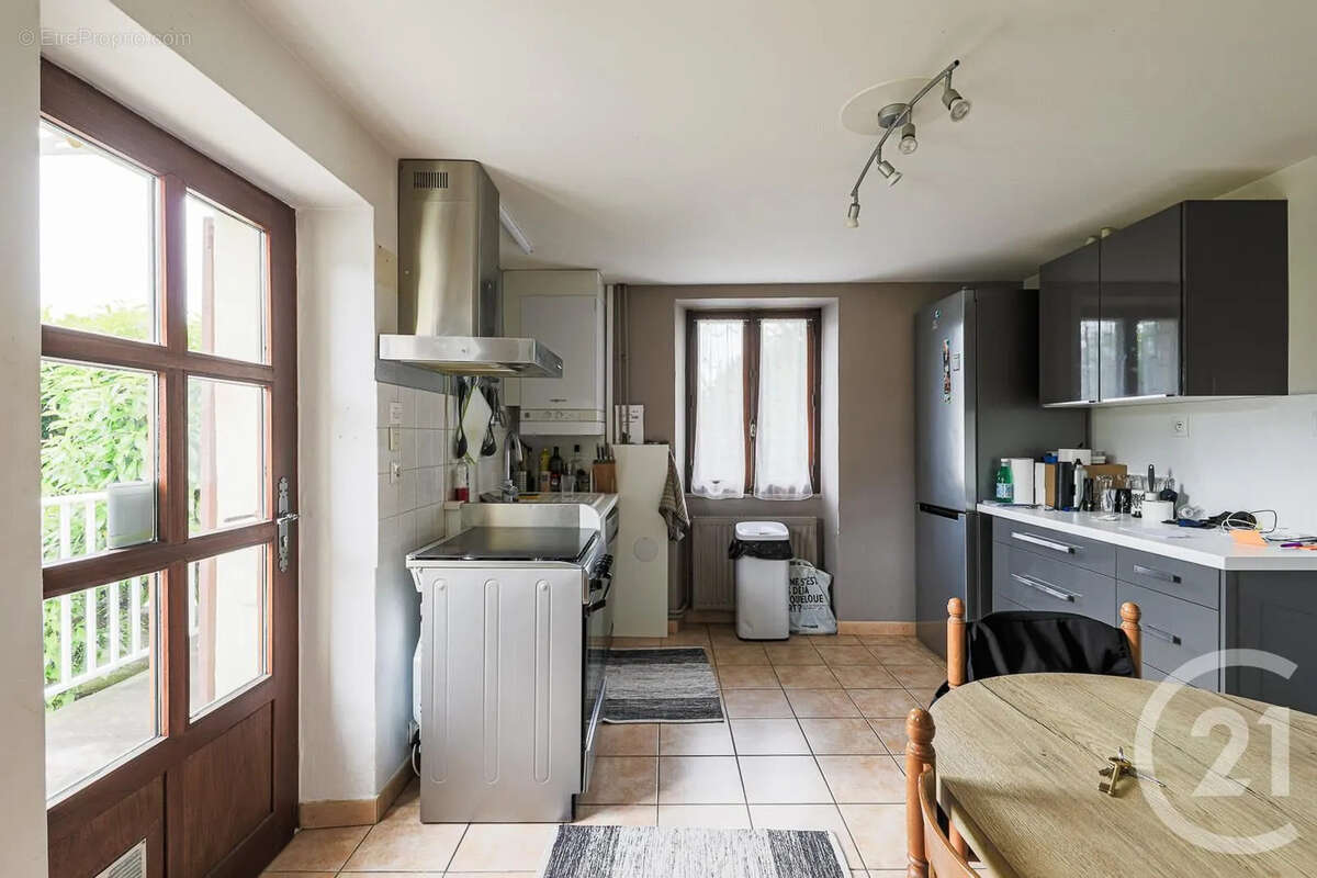 Appartement à VARCES-ALLIERES-ET-RISSET