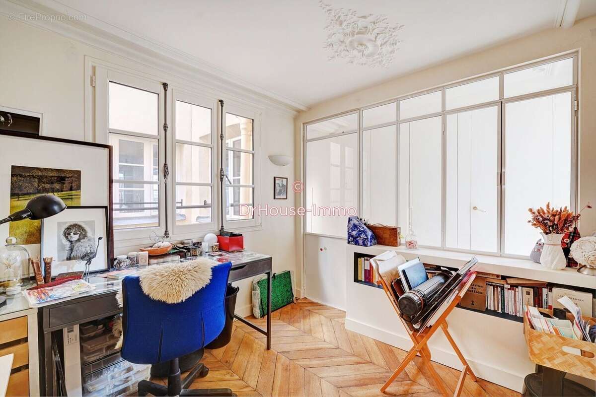 Appartement à PARIS-9E