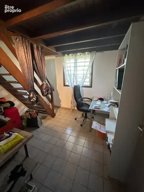 Maison de type 5 avec piscine libre de tout occupant le 30/09 - photo 8