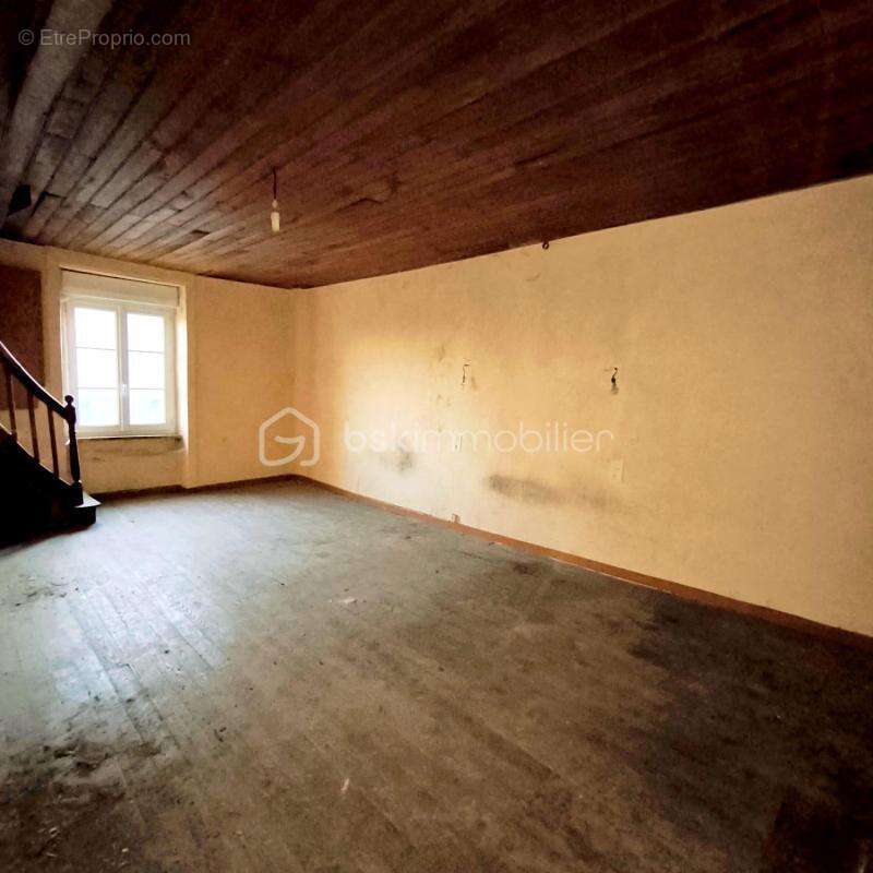 Maison 131m² à rénover - photo 7
