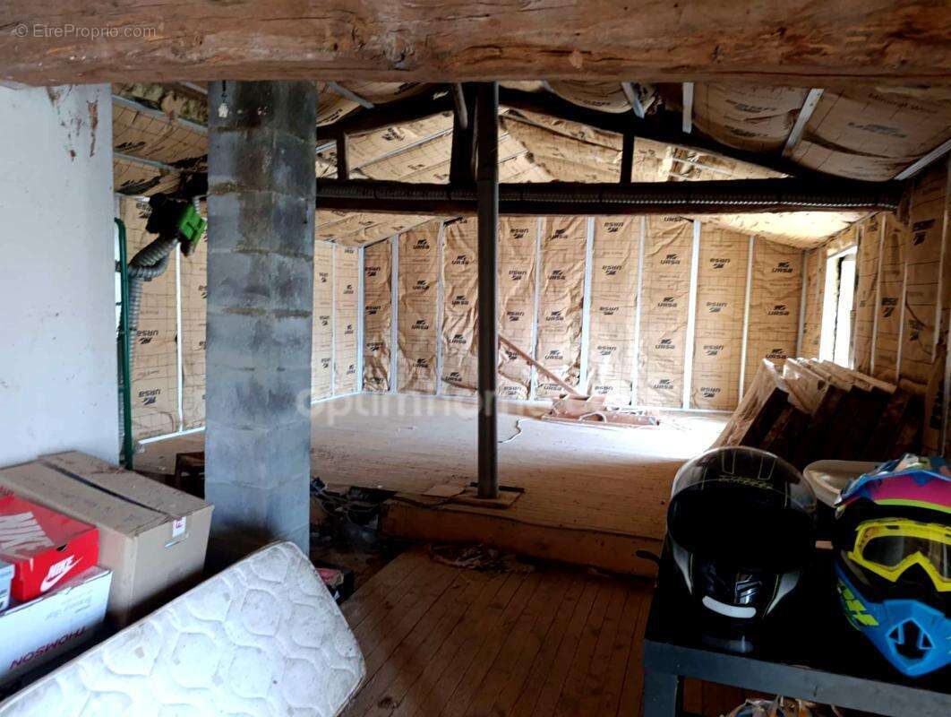 Longère à rénover dans un petit hameau - photo 13