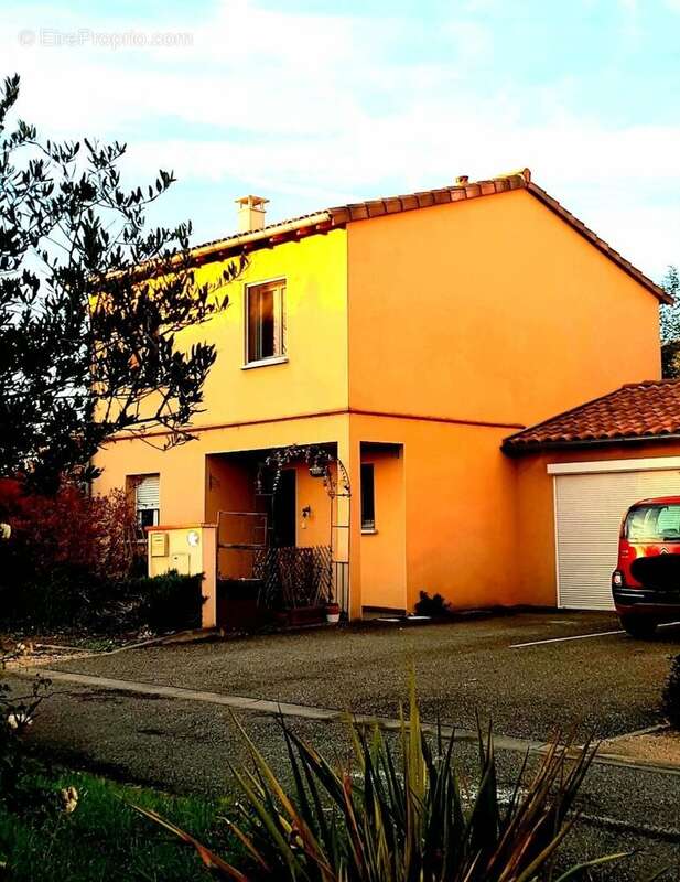 Maison à LONGAGES
