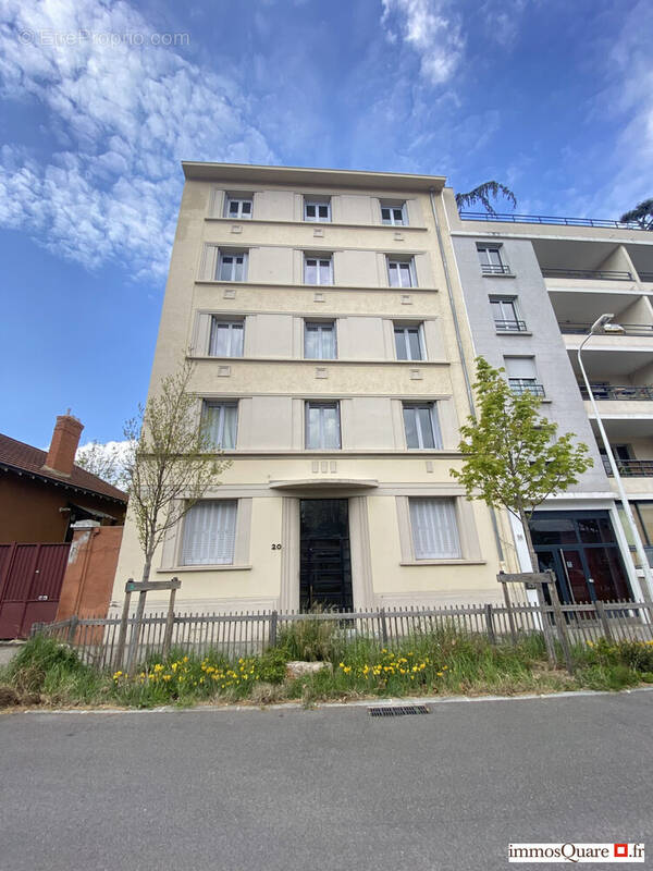 Appartement à LYON-8E