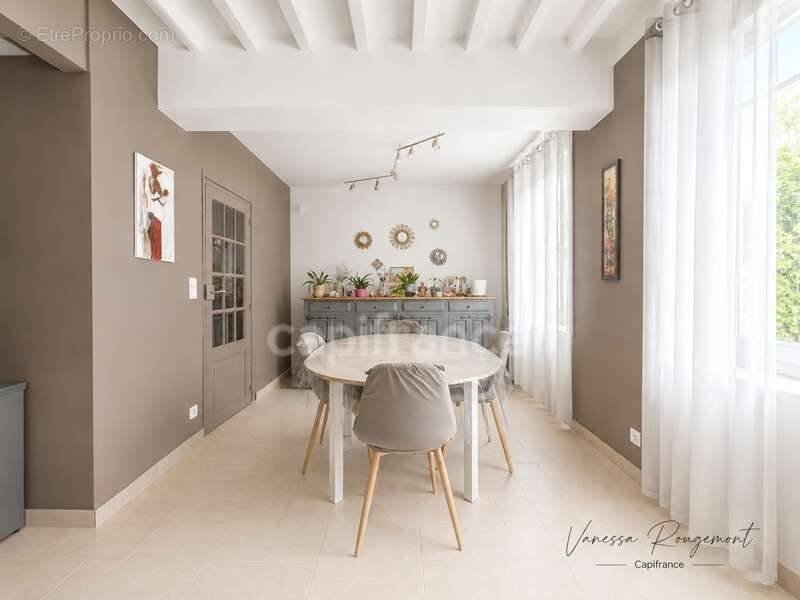 Maison à vendre 7 pièces LA CELLE SAINT CYR (89) - photo 4