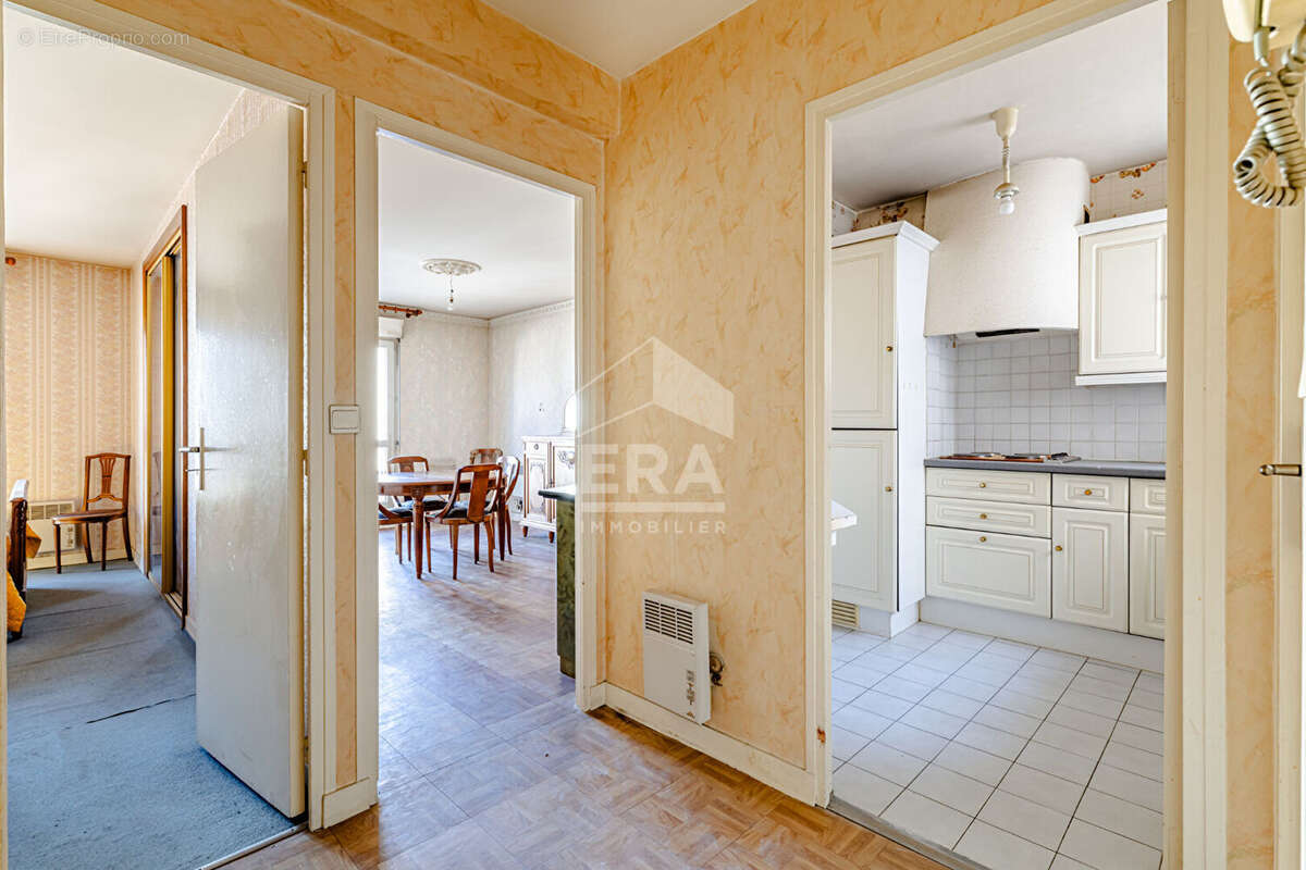 Appartement à PARIS-20E