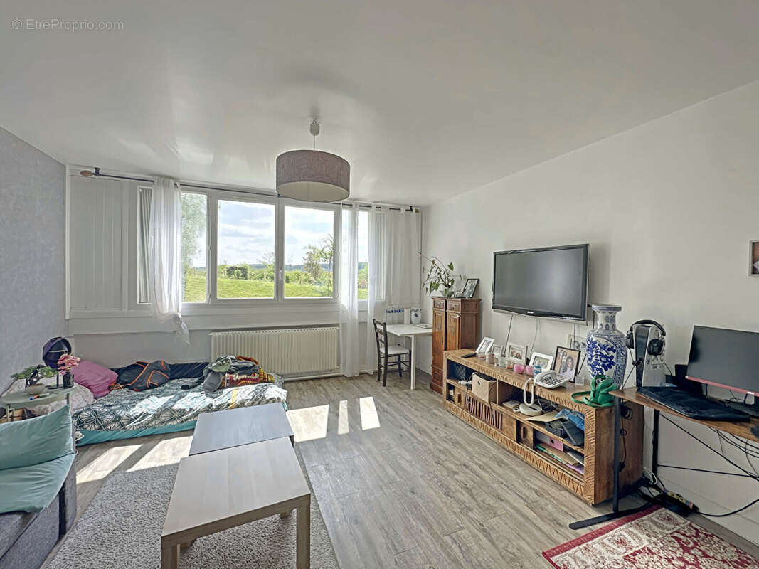 Appartement à BEYNES