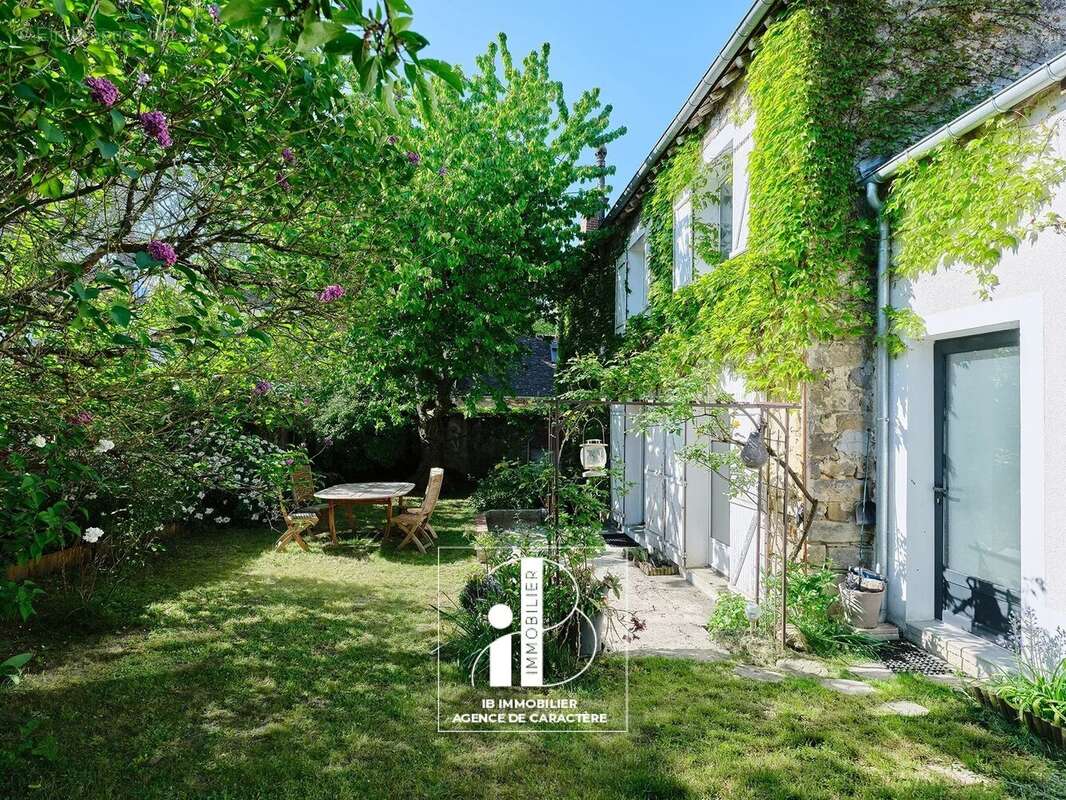 Maison à VULAINES-SUR-SEINE