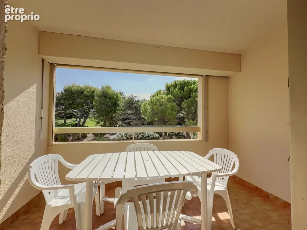 Appartement à SIX-FOURS-LES-PLAGES
