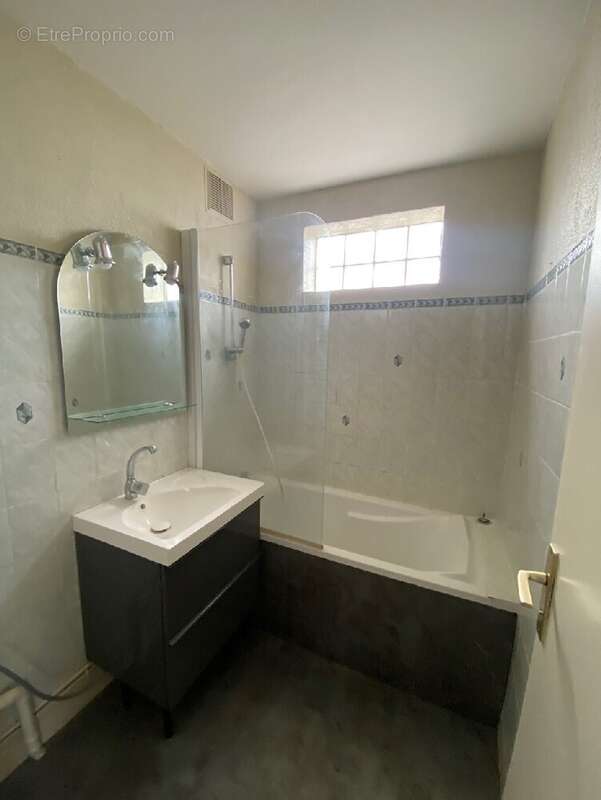 Appartement 43 m² à Vichy  - photo 5