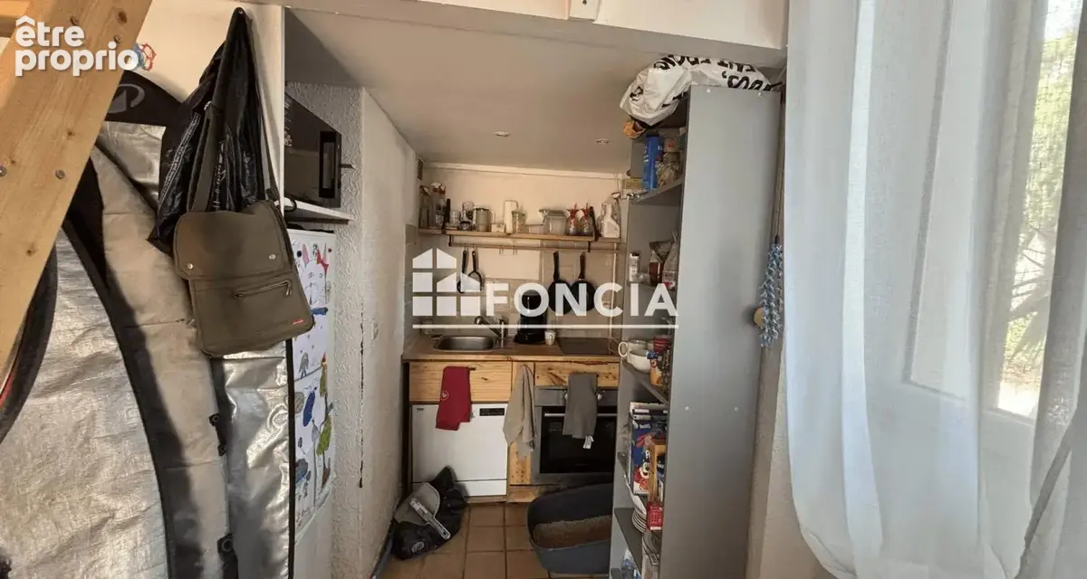 Hyères, Appartement F1 avec parking privatif dans résidence calme proche lycée - photo 10