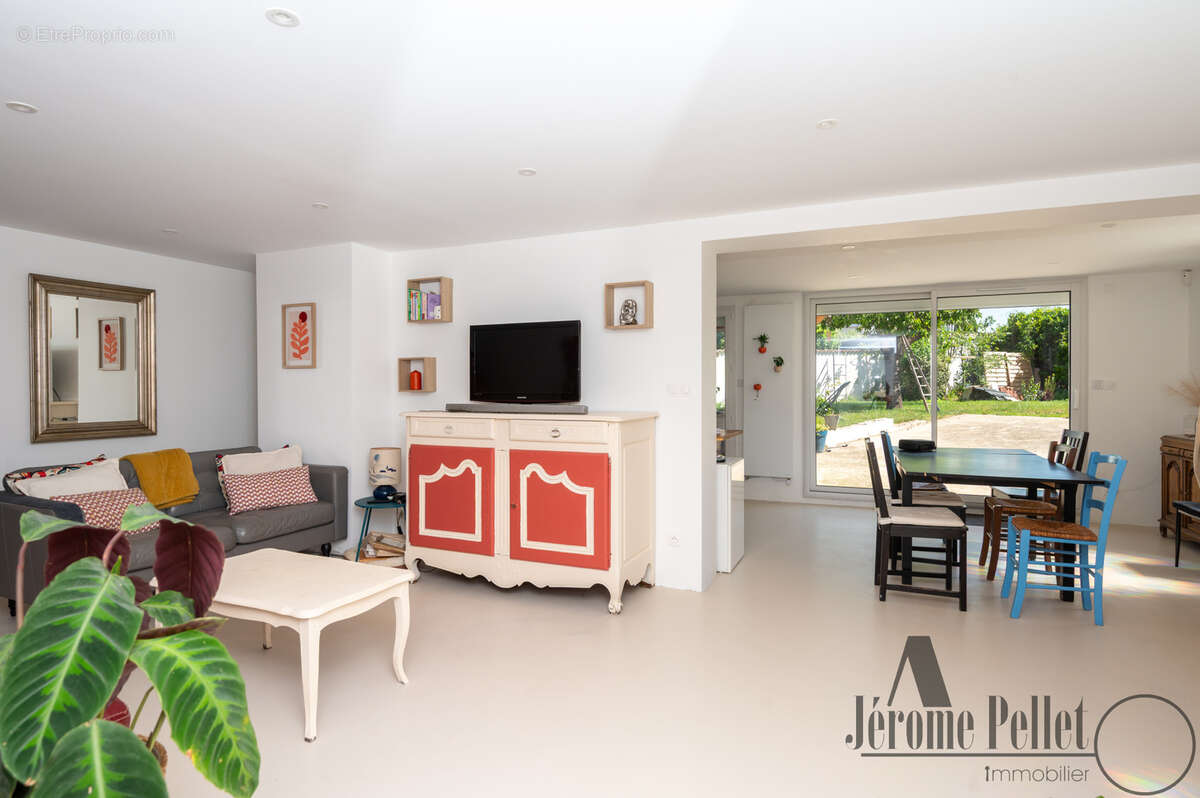 Appartement à CHASSE-SUR-RHONE
