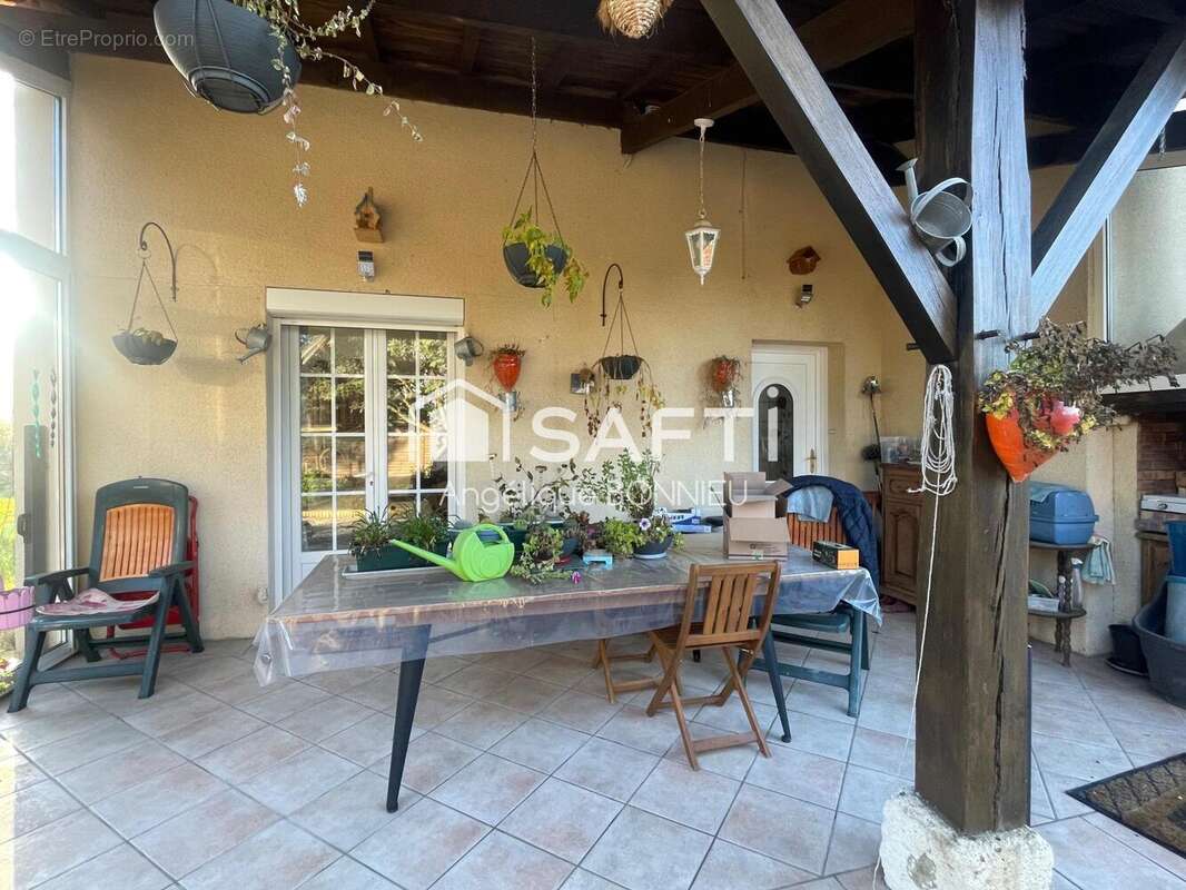 Maison 159 m² à Montesquieu  - photo 6
