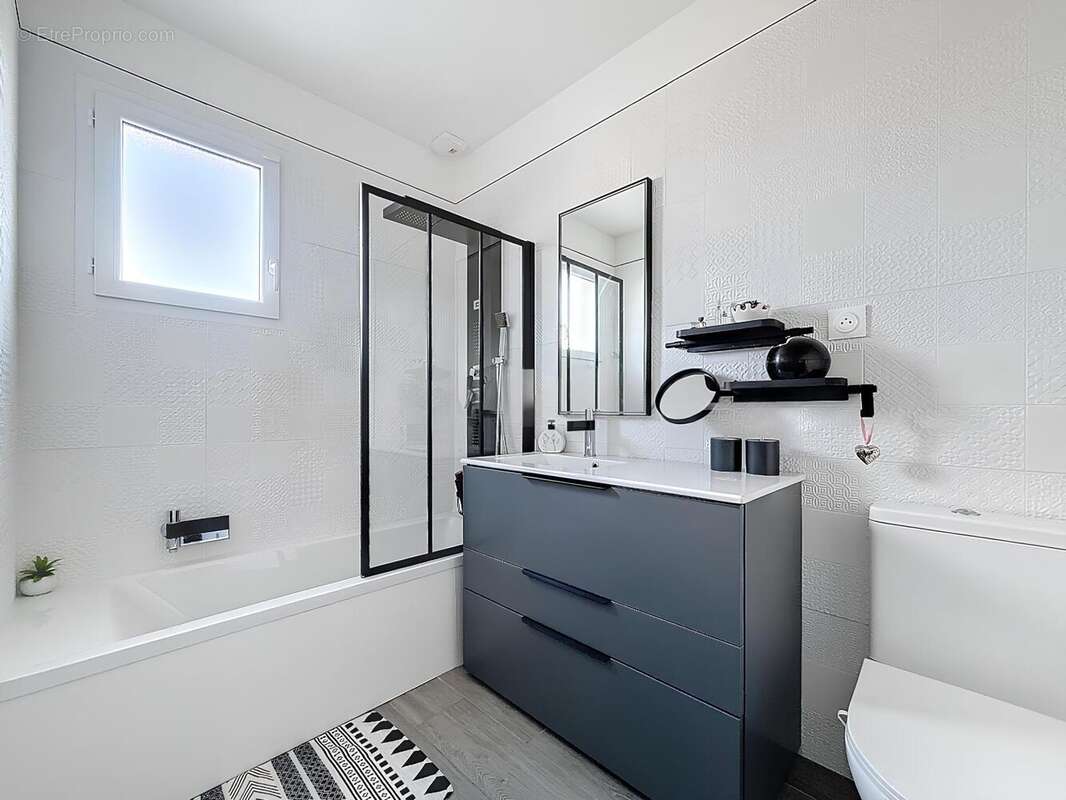 Photo 8 - Maison à BOUGUENAIS