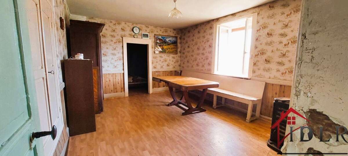 Ancienne ferme à renover avec étang,3 hectares de terrain - photo 22