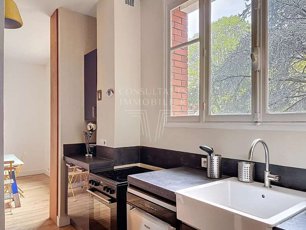 Appartement à NEUILLY-SUR-SEINE