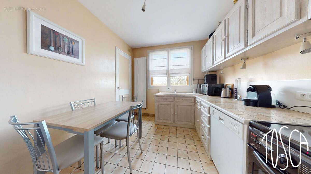 Appartement à THIAIS