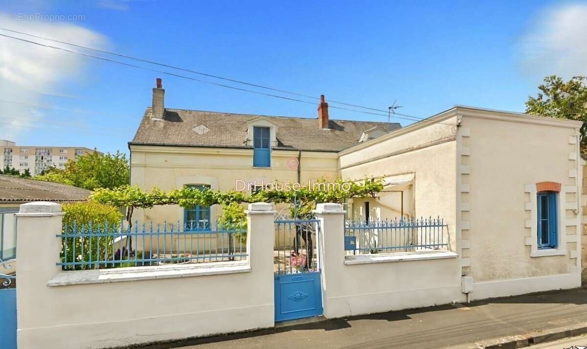 Maison à CHATELLERAULT