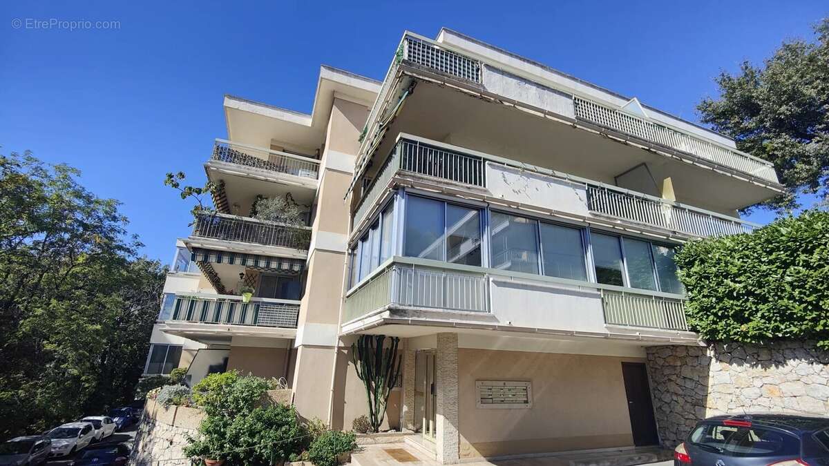 Appartement à VENCE