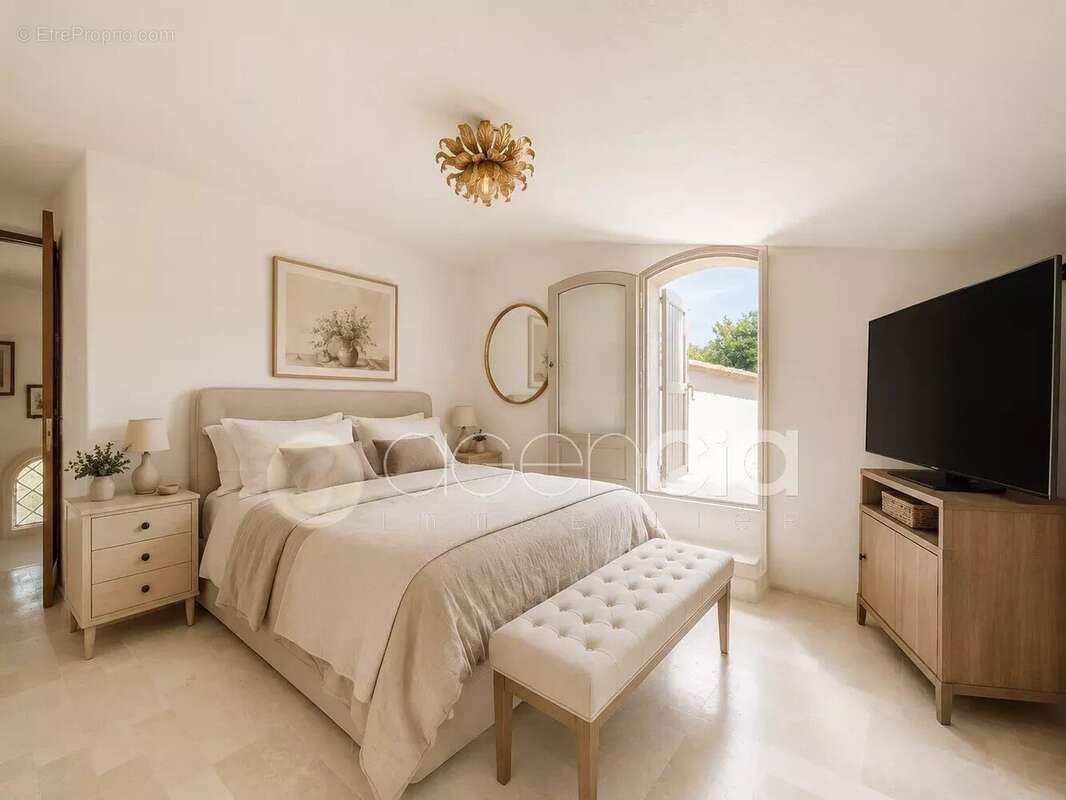 Maison à VALBONNE