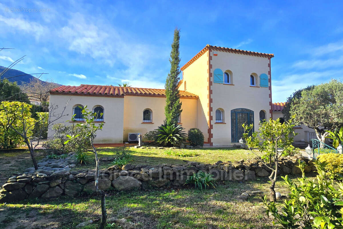 Maison à LAROQUE-DES-ALBERES