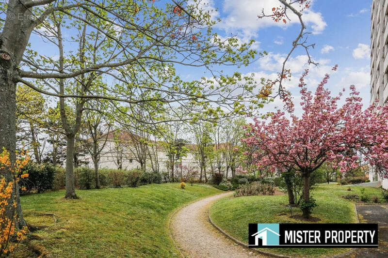 Appartement à RUEIL-MALMAISON