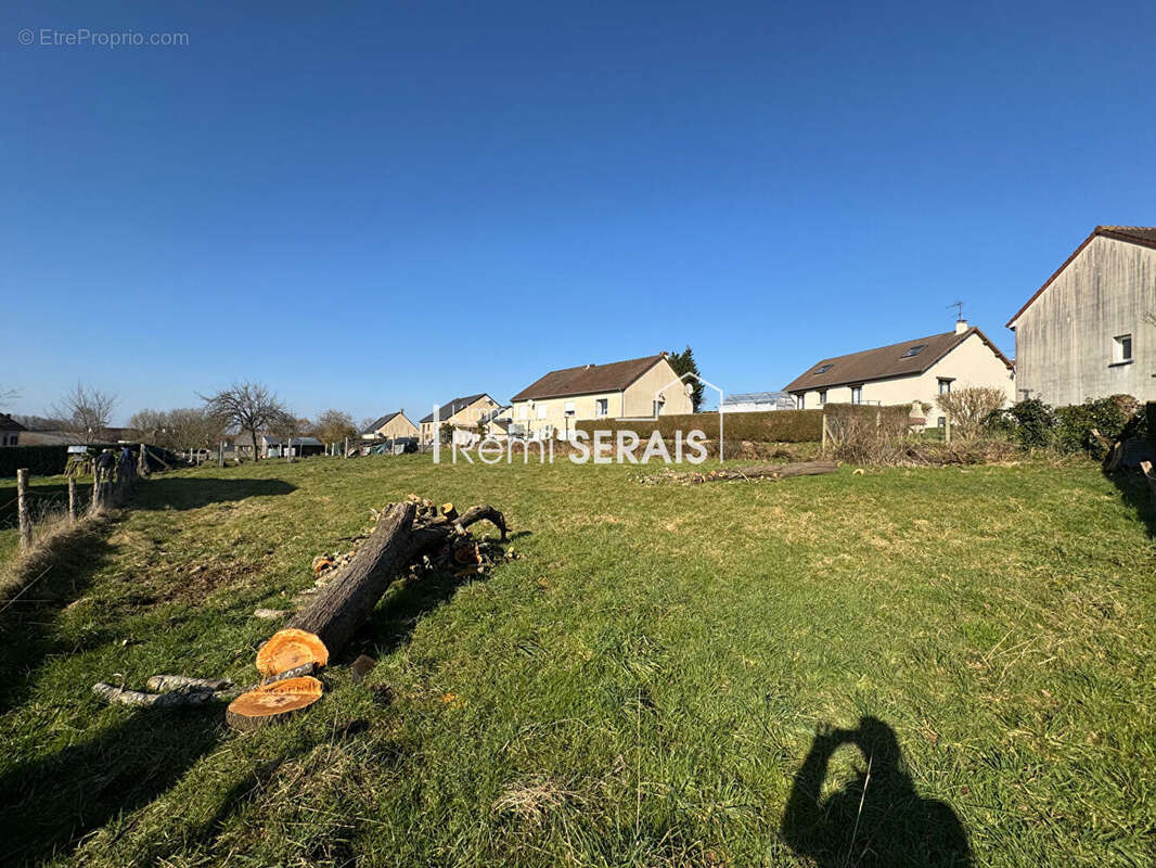 Terrain constructible centre de Saint Georges des Groseillers - photo 3