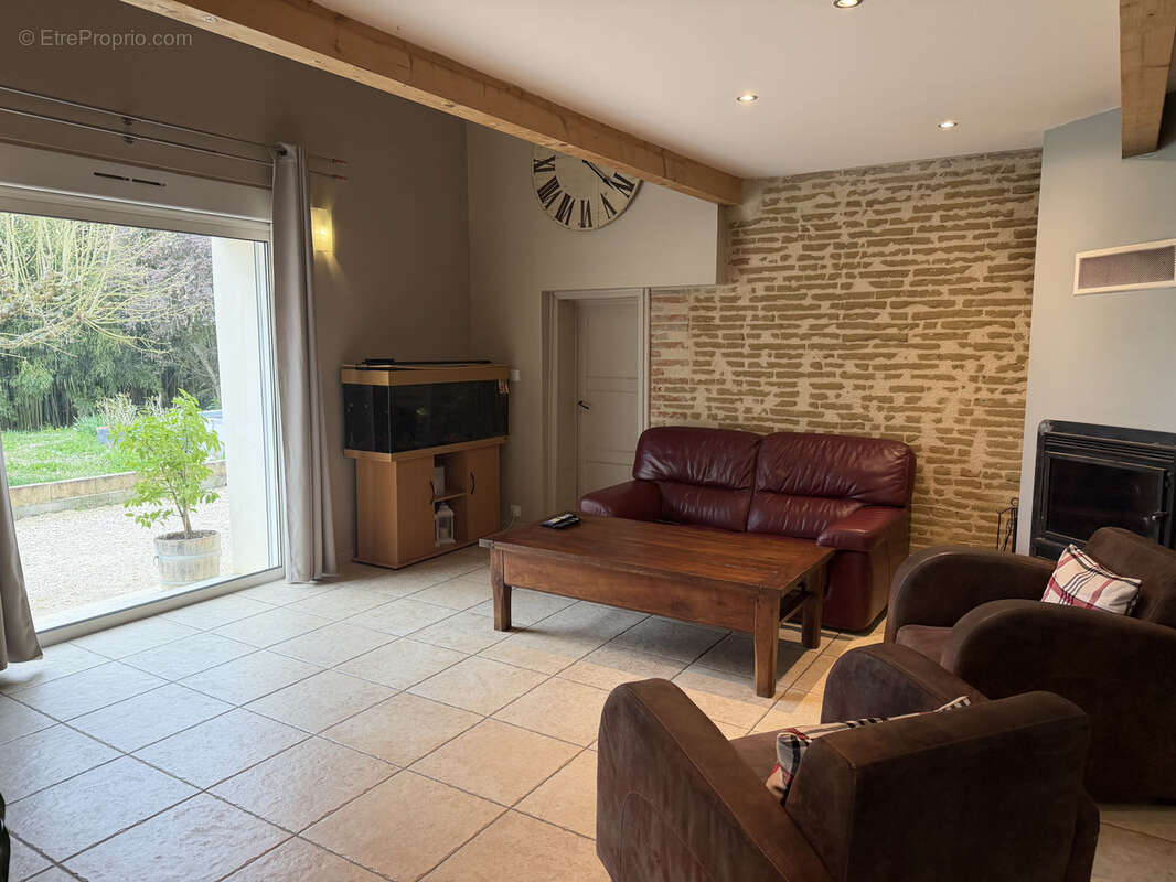 Maison à LAMOTHE-CAPDEVILLE