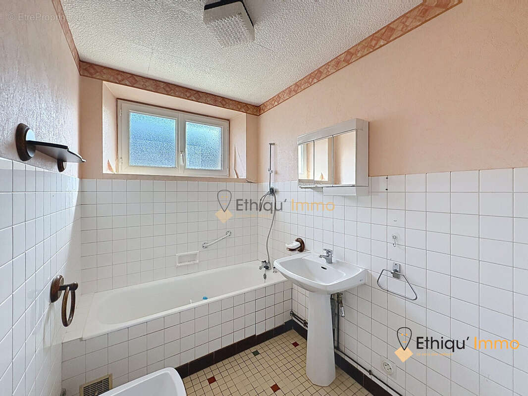 Maison 135 m² à Morancourt  - photo 8