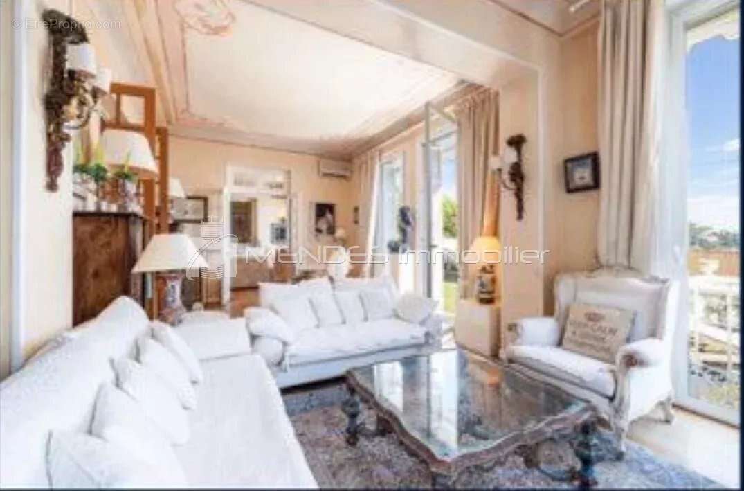 Maison à ROQUEBRUNE-CAP-MARTIN