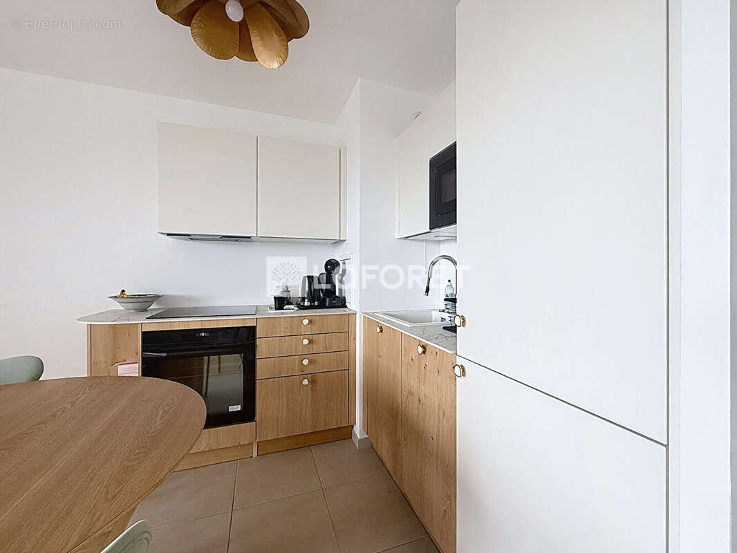 Appartement à LE PLESSIS-ROBINSON